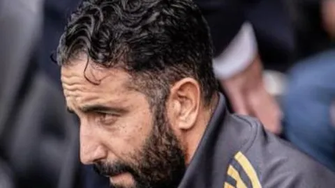 米克尔揭秘：阿布特配奢华度假，特里与兰帕德游艇任享！